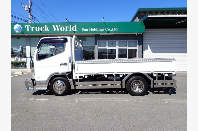 三菱ふそう　キャンター　平ボディ（１.５ｔ積）　平成２５年式の画像01