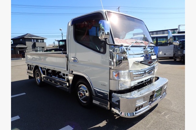 三菱ふそう　キャンター　平ボディ（１.５ｔ積）　平成２５年式の画像03