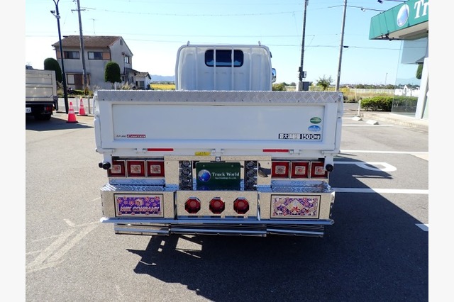 三菱ふそう　キャンター　平ボディ（１.５ｔ積）　平成２５年式の画像06