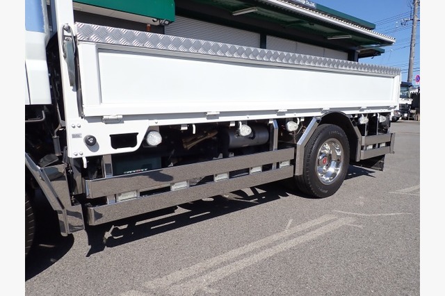 三菱ふそう　キャンター　平ボディ（１.５ｔ積）　平成２５年式の画像17