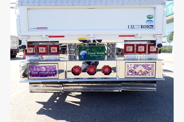 三菱ふそう　キャンター　平ボディ（１.５ｔ積）　平成２５年式の画像20