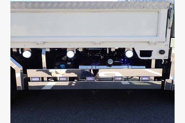 三菱ふそう　キャンター　平ボディ（１.５ｔ積）　平成２５年式の画像44