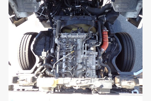 三菱ふそう　キャンター　平ボディ（１.５ｔ積）　平成２５年式の画像49