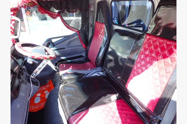 三菱ふそう　キャンター　平ボディ（１.５ｔ積）　平成２５年式の画像63