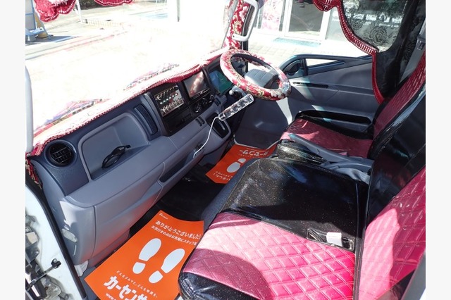 三菱ふそう　キャンター　平ボディ（１.５ｔ積）　平成２５年式の画像64